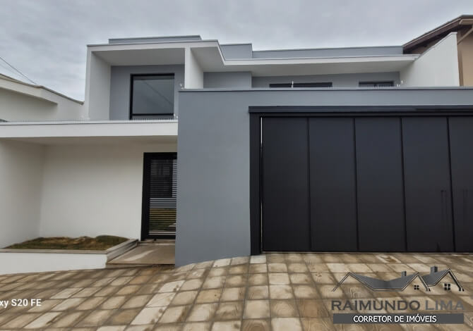 Excelente Casa no Bairro Pousada dos Campos I