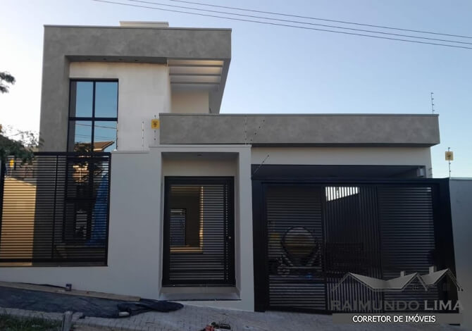 Excelente Casaa com moveis planejados no Bairro Astúrias