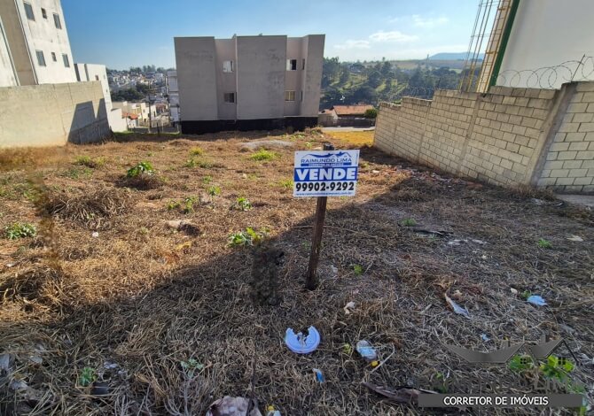 Lote Comercial  na Av João Batista Pifer - Parque Real