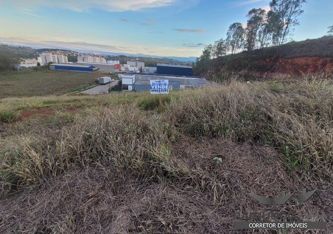 Lote no Condomínio Villaggio