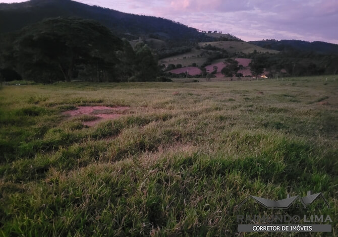 Terreno Comercial na Rodovia MG 179   sentido Silvianópolis