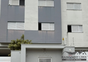 Apto  mobiliado no Bairro Primavera