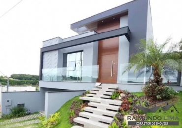 Excelente Casa no Condomínio Las Palmas